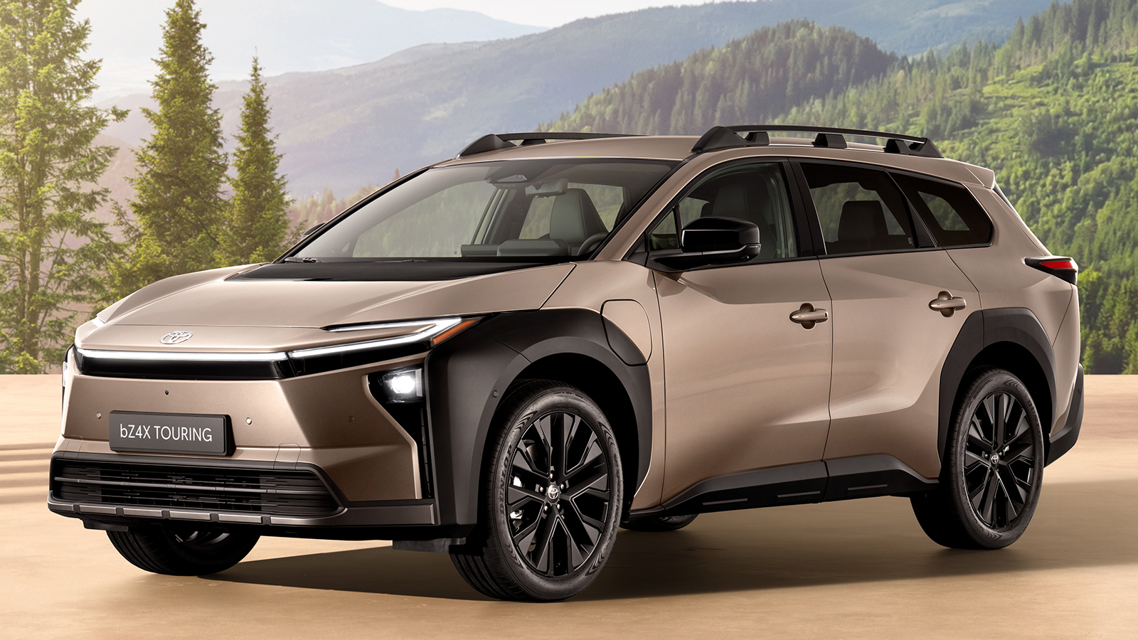 Το νέο Toyota bZ4X Touring έφτασε με 380 άλογα 